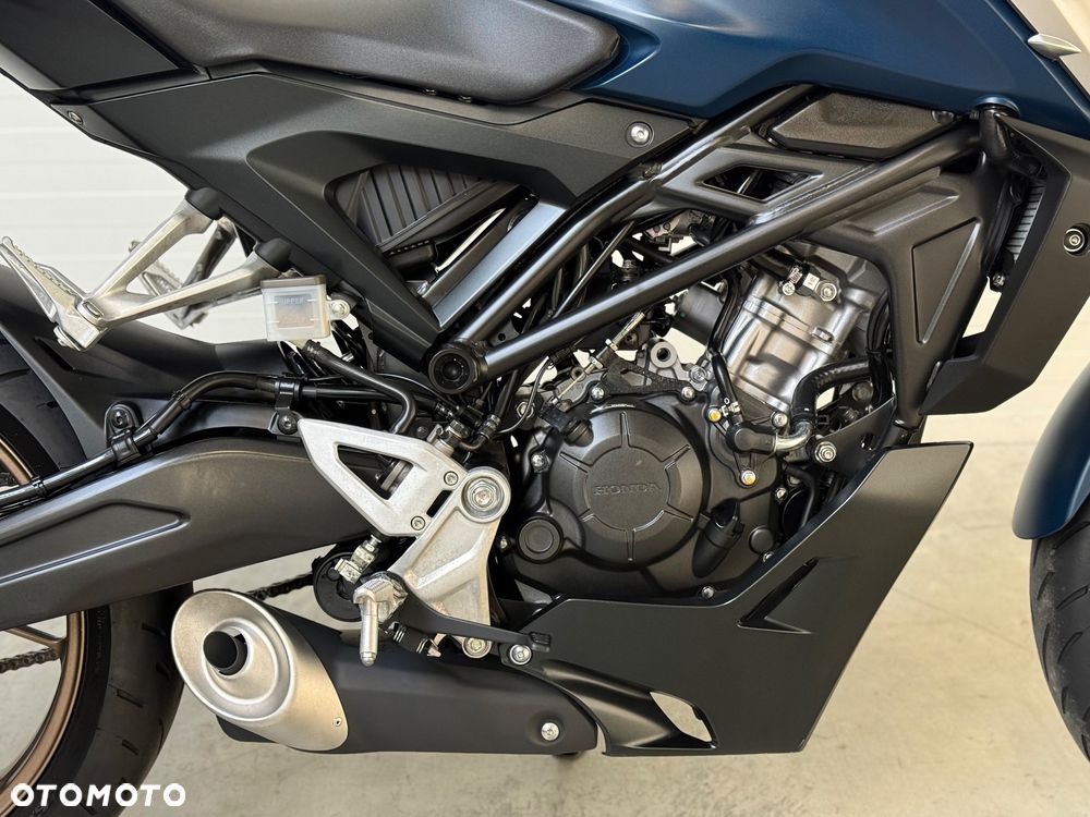 Honda CB - 13