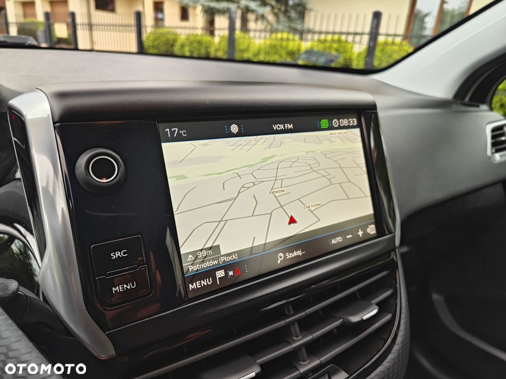 Peugeot 2008 1.2 Pure Tech Active S&S - 24