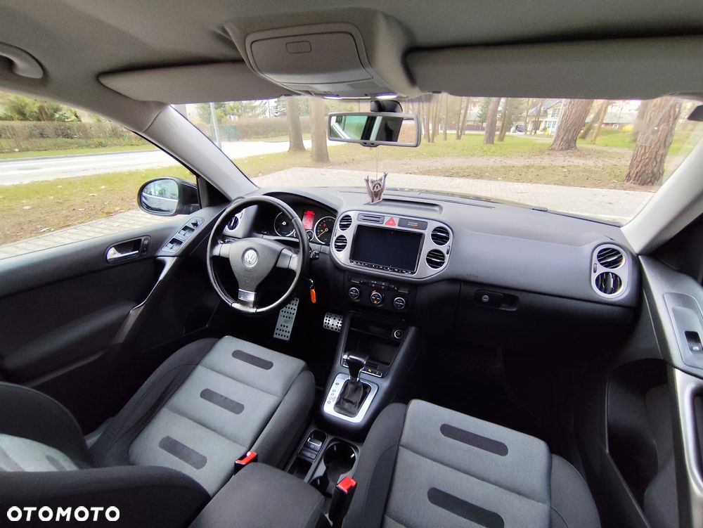 Volkswagen Tiguan - 26