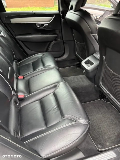Volvo S90 D3 R-Design - 11