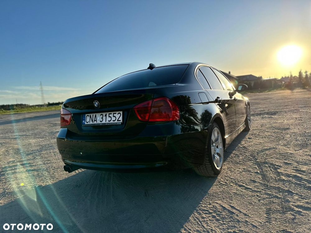 BMW Seria 3 330i - 7