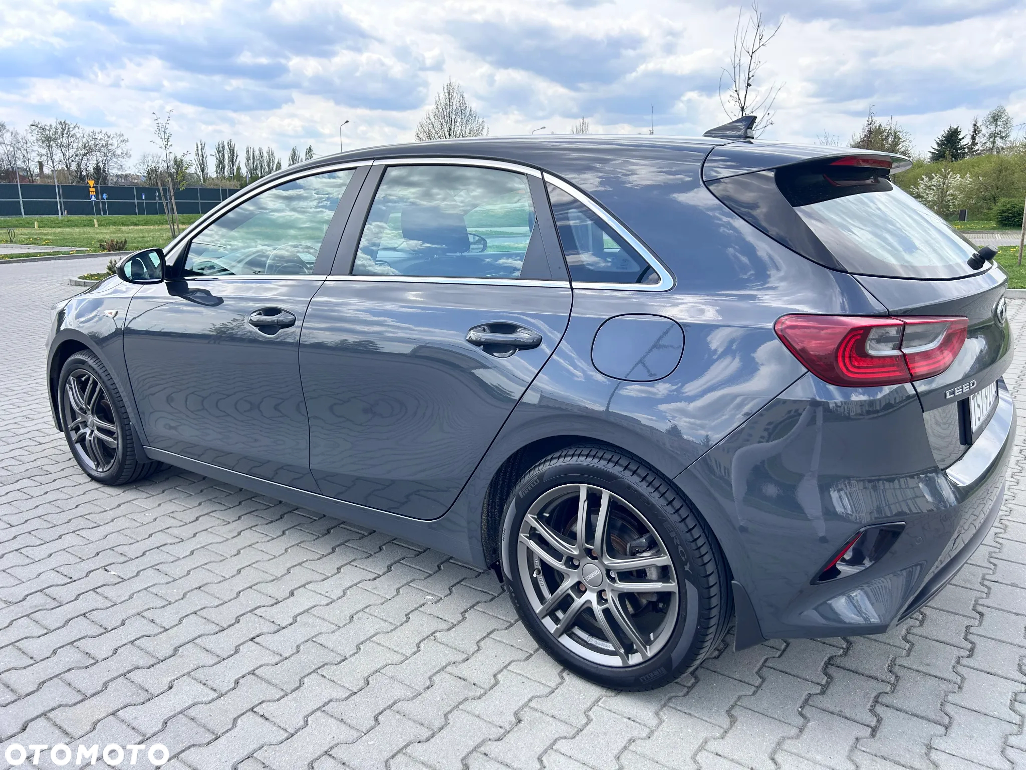 Kia Ceed 1.6 CRDi SCR L Business Line - 8