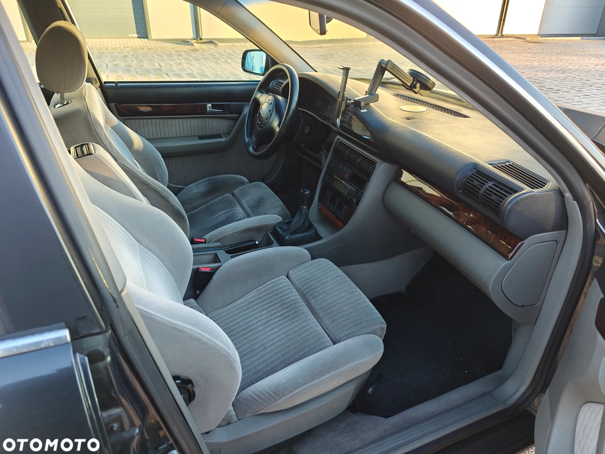 Audi A6 - 12