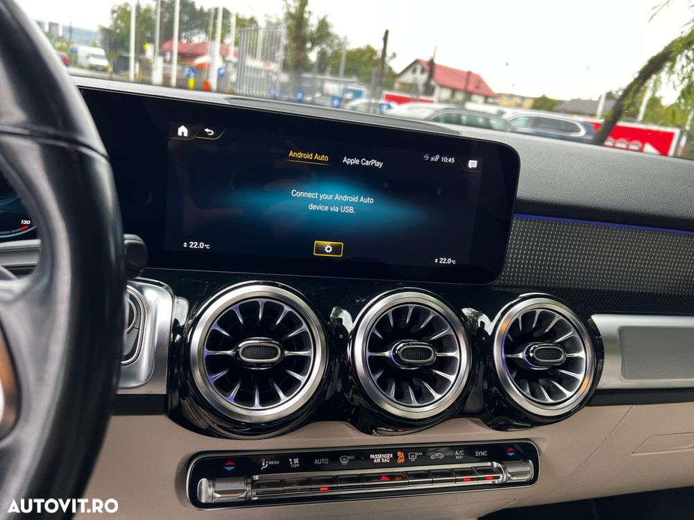 Mercedes-Benz GLB - 29