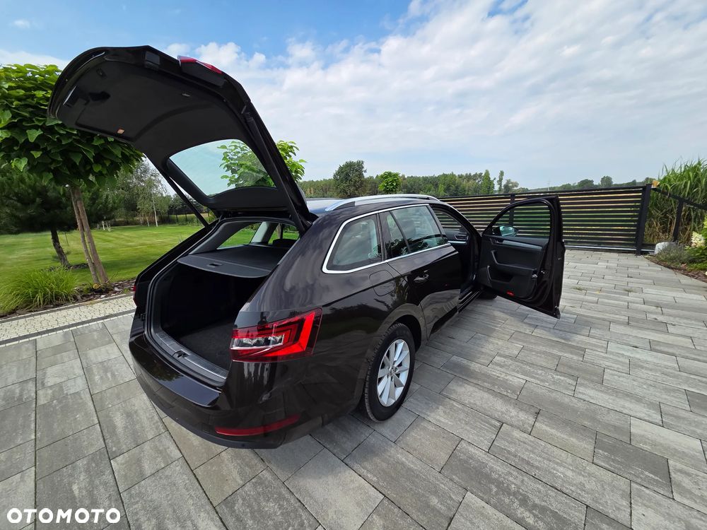 Skoda Superb 2.0 TDI Ambition DSG - 16