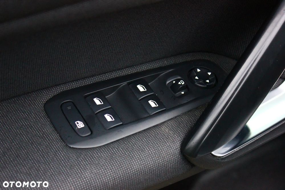 Peugeot 308 BlueHDi FAP 130 Stop & Start Allure - 28