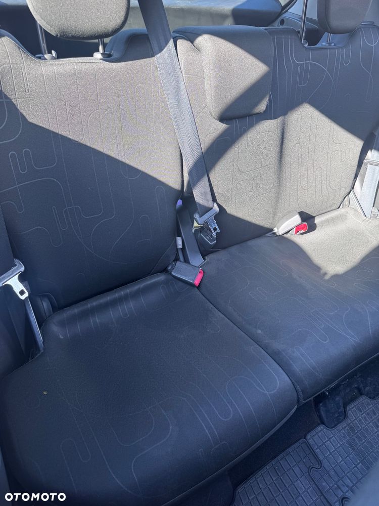 Toyota Yaris - 5