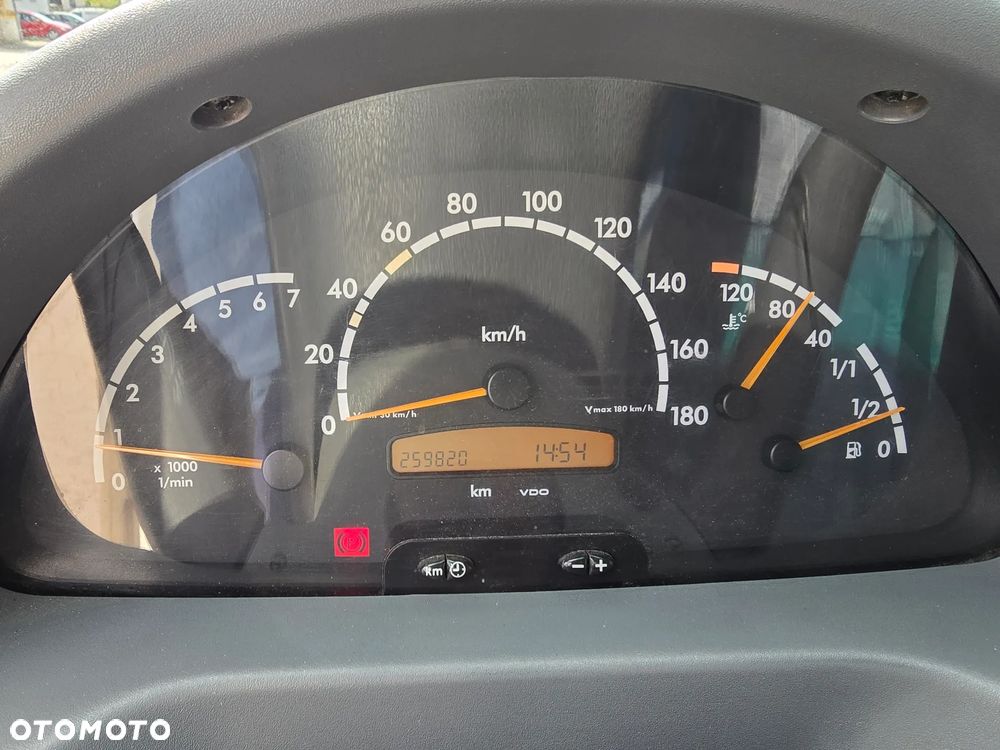 Mercedes-Benz Sprinter - 6