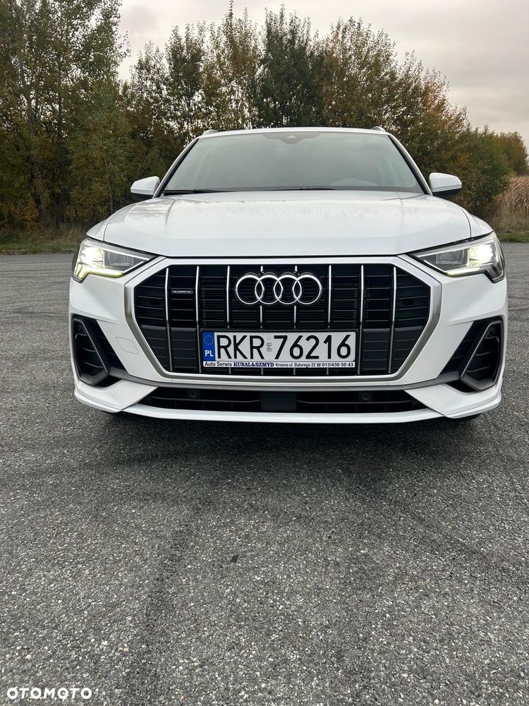 Audi Q3 2023 photo 2