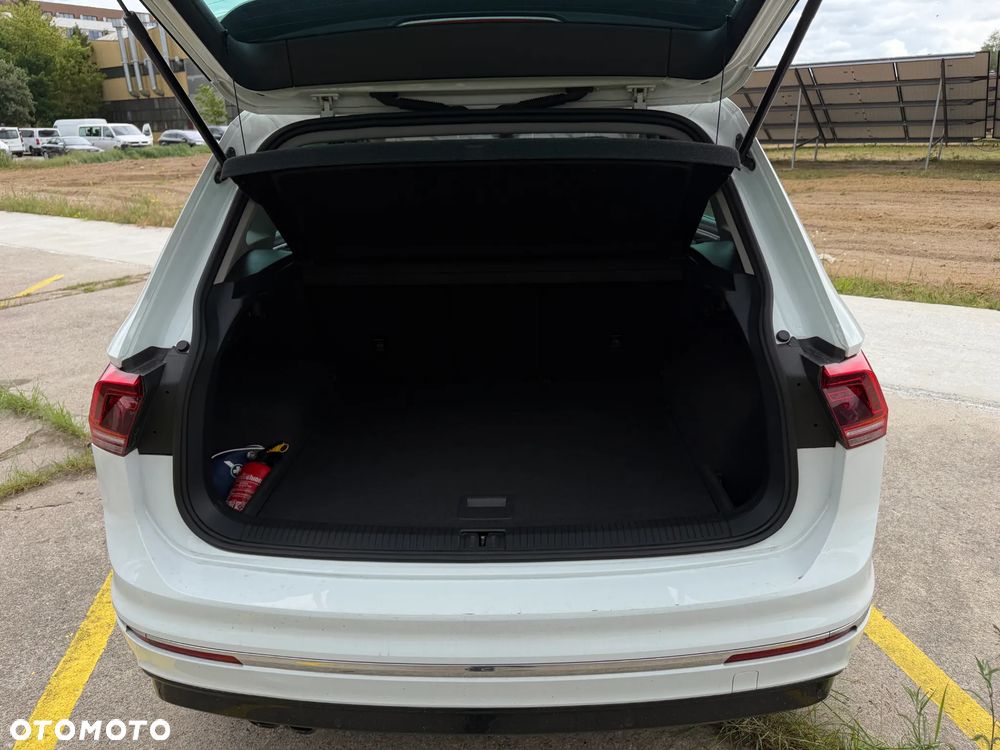 Volkswagen Tiguan 2.0 TDI SCR 4MotION DSG R-Line - 13
