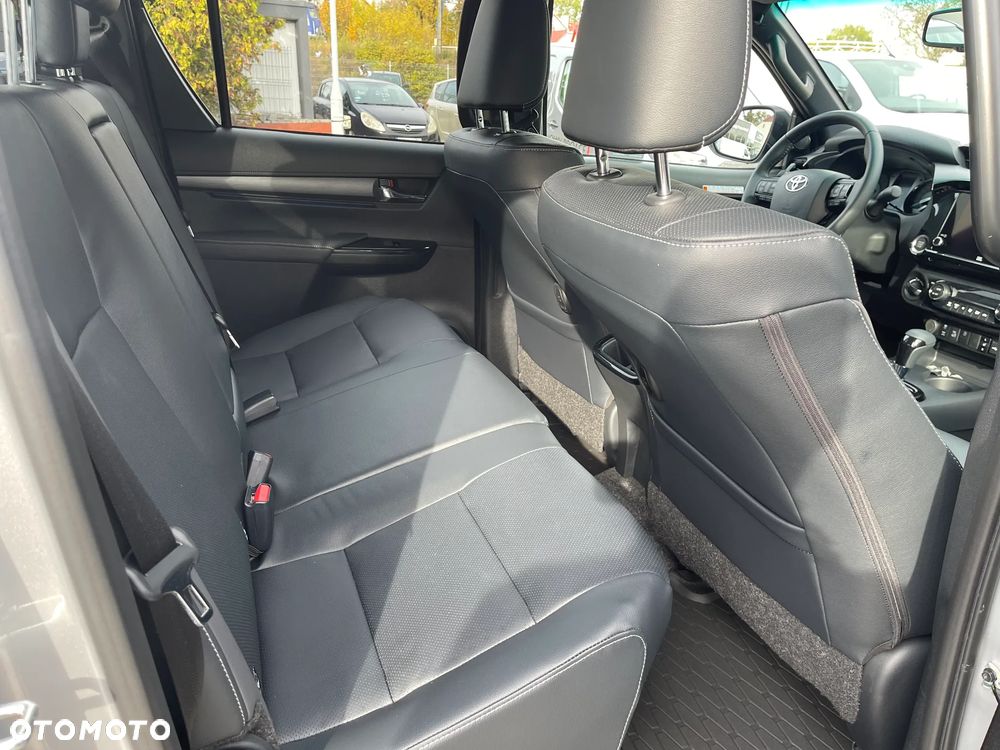 Toyota Hilux 2.8 D-4D Double Cab Invincible 4x4 - 15