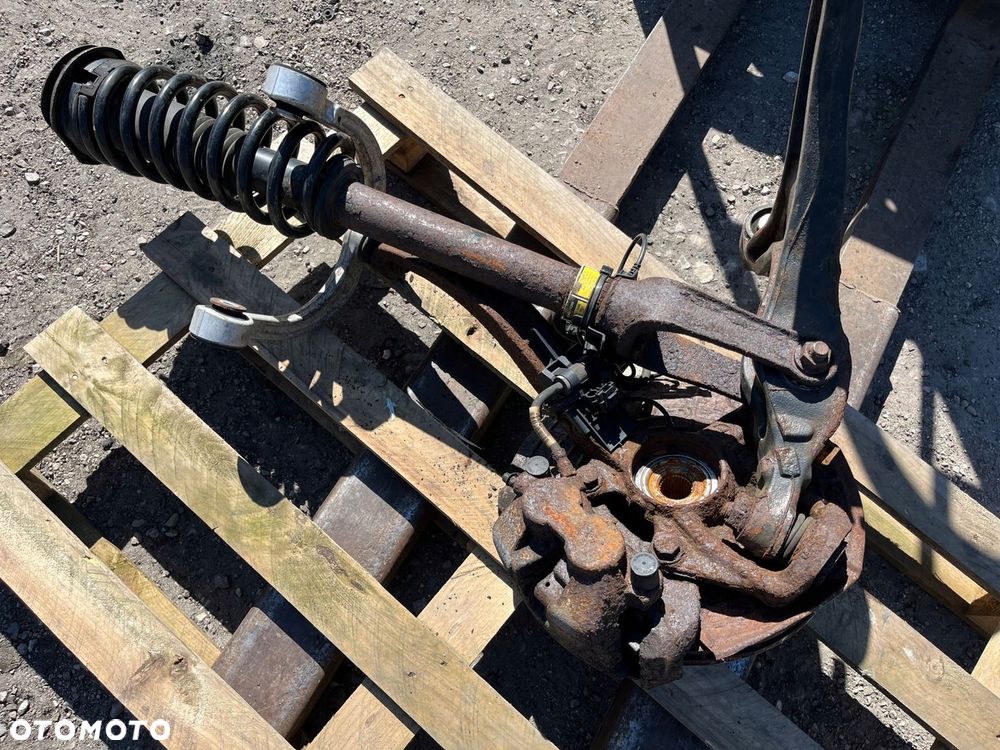 Kopyto mcperson zawieszenie wahacze piasta lewy przod ML W164 3.0 CDI V6 - 6