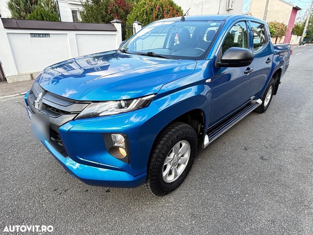 Mitsubishi L200 Double Cab 2.2 DI-D M/T Instyle - 2