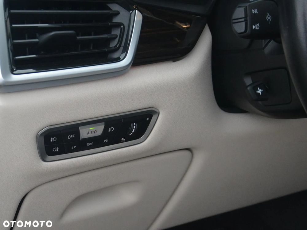 BMW X5 xDrive25d - 12
