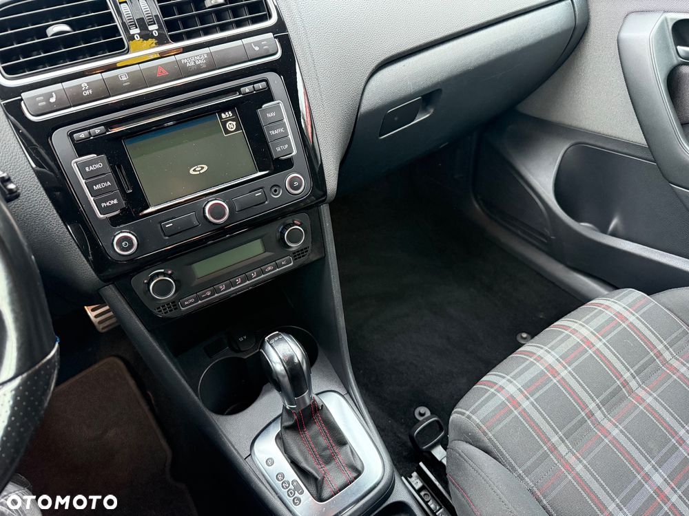 Volkswagen Polo 1.4 TSI GTI DSG - 30