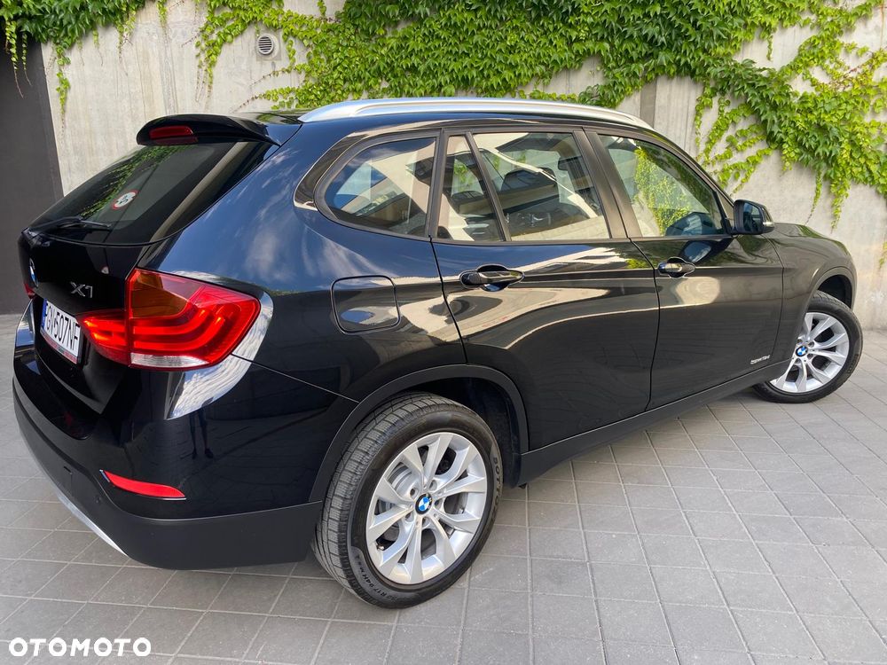 BMW X1 sDrive18d Sport Line - 16