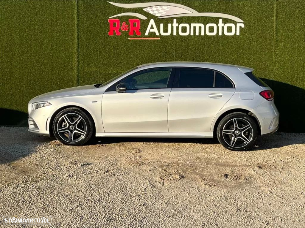 Mercedes-Benz A 250 e AMG Line - 7