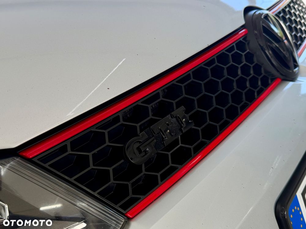 Volkswagen Polo - 19