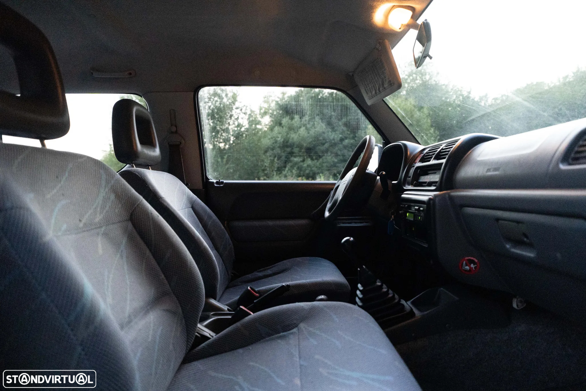 Suzuki Jimny 1.3 16V Metal Top - 31