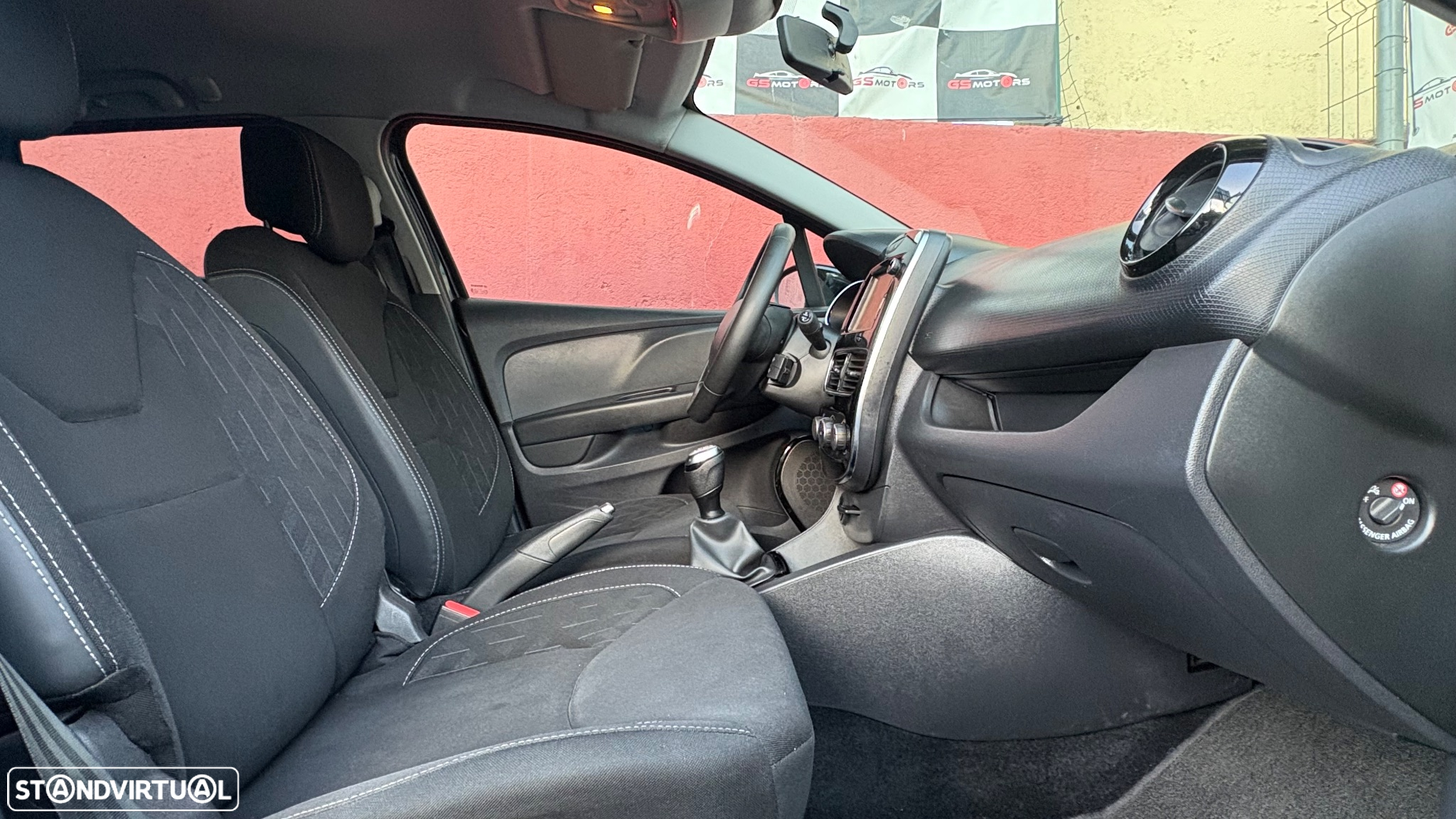Renault Clio Sport Tourer 0.9 TCe Limited - 11