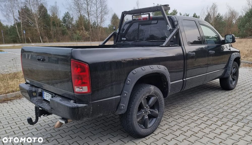 Dodge RAM - 4