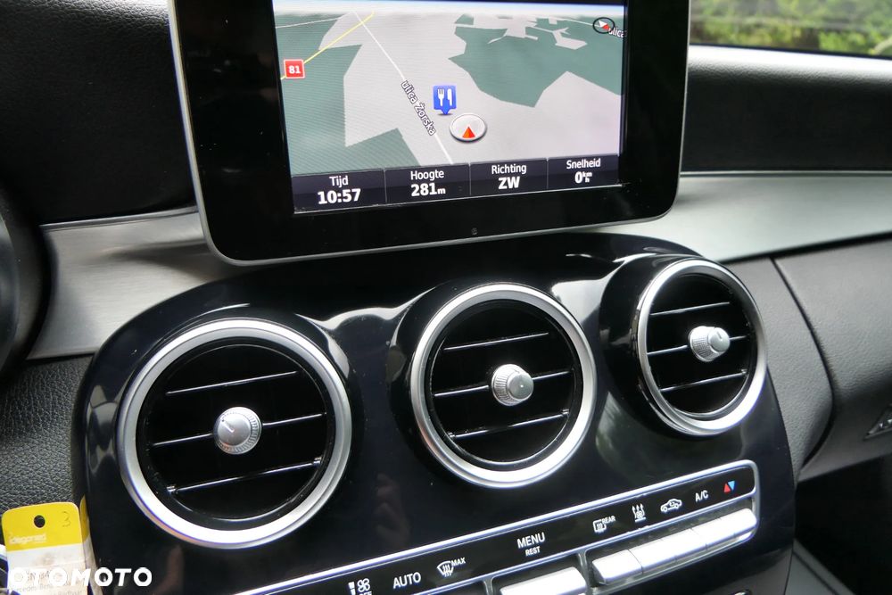 Mercedes-Benz Klasa C 180 (BlueEFFICIENCY) - 24