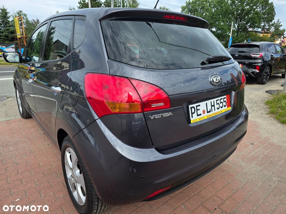 Kia Venga 1.6 CVVT Dream Team Edition - 6