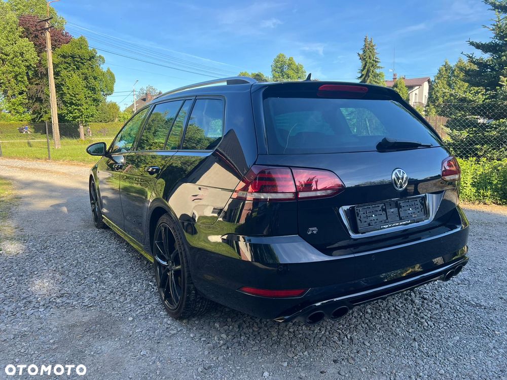 Volkswagen Golf R 4Motion (BlueMotion Technology) DSG - 7