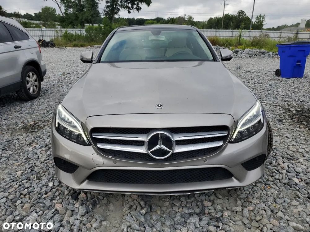 Mercedes-Benz Klasa C 300 7G-TRONIC Exclusive - 5