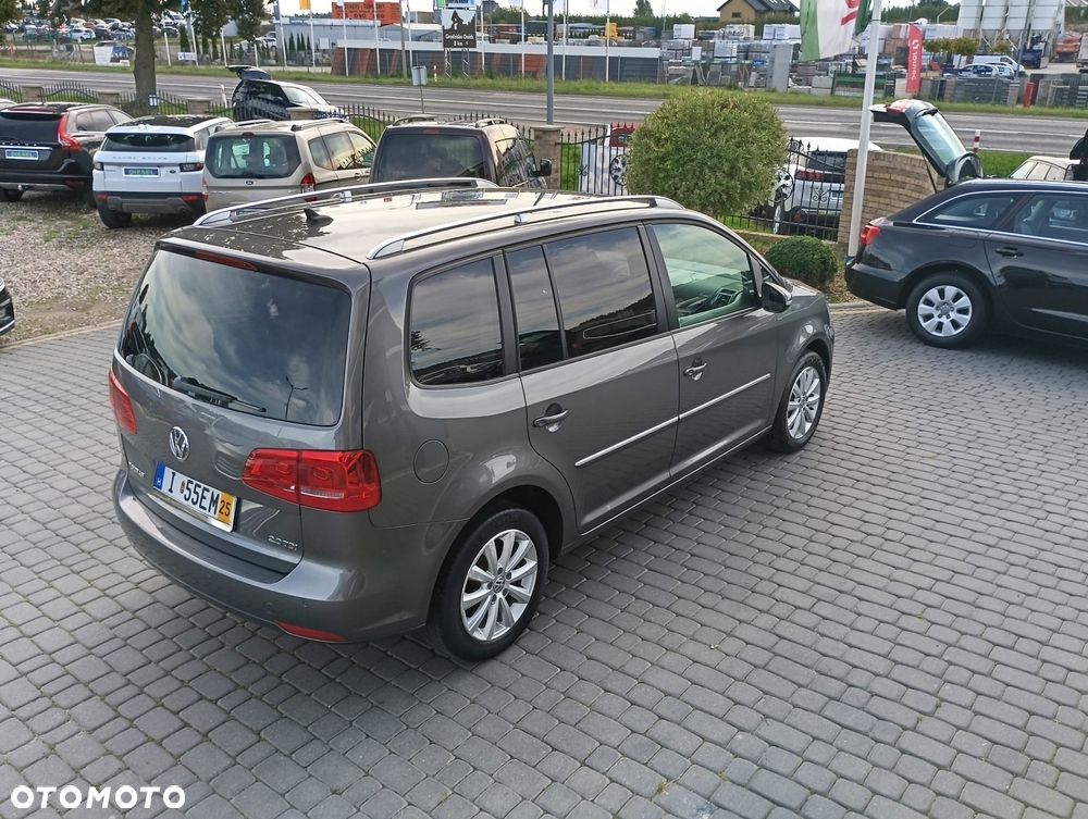 Volkswagen Touran 2.0 TDI BMT Comfortline Plus DSG - 9