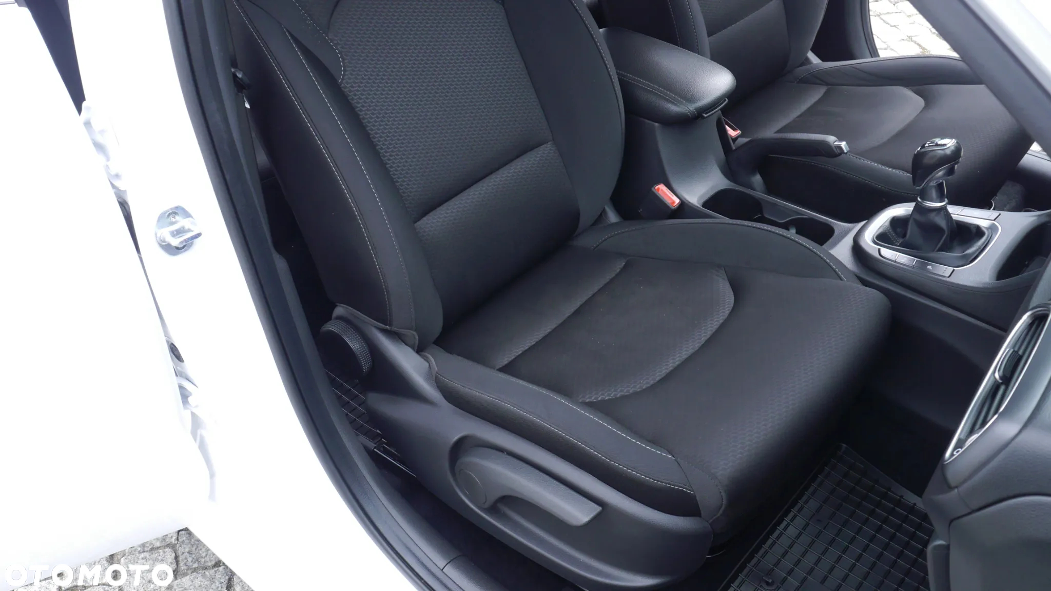 Hyundai i30 Kombi 1.6 CRDI Style - 31
