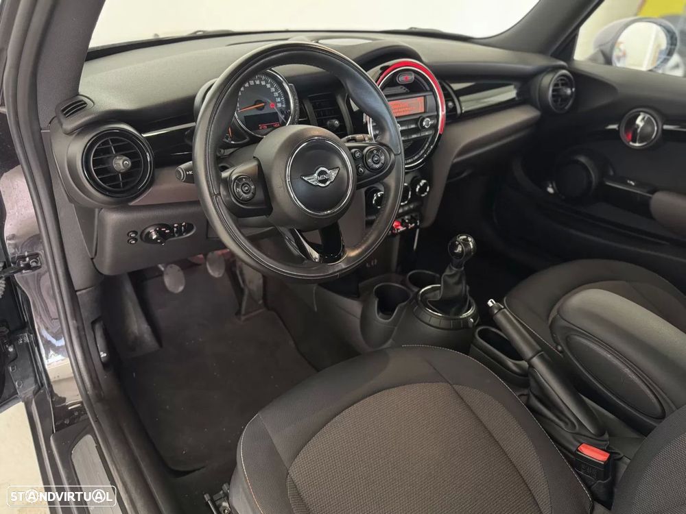 MINI 3 Portas One D - 20