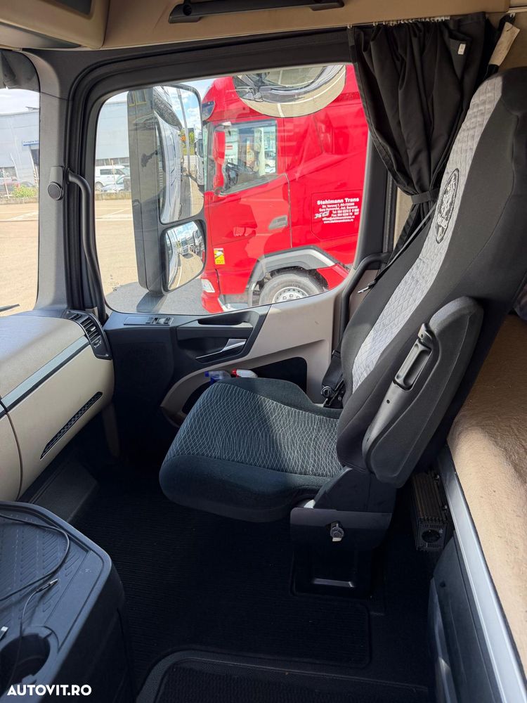 Mercedes-Benz Actros - 9