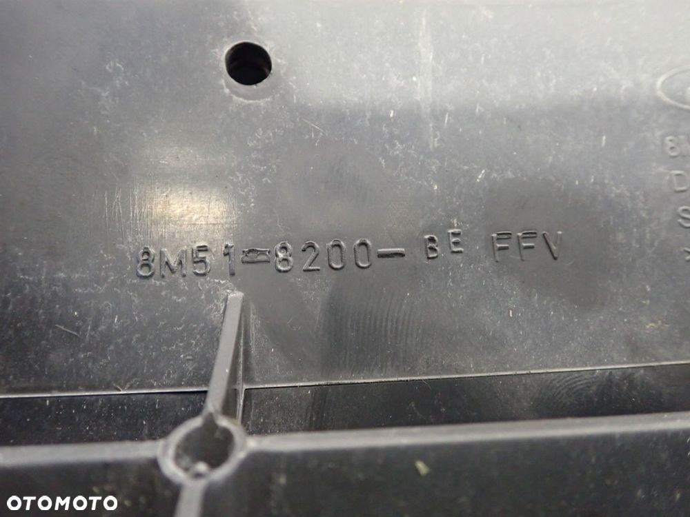 GRILL ATRAPA FORD FOCUS MK2 8M51-8200-BE - 8