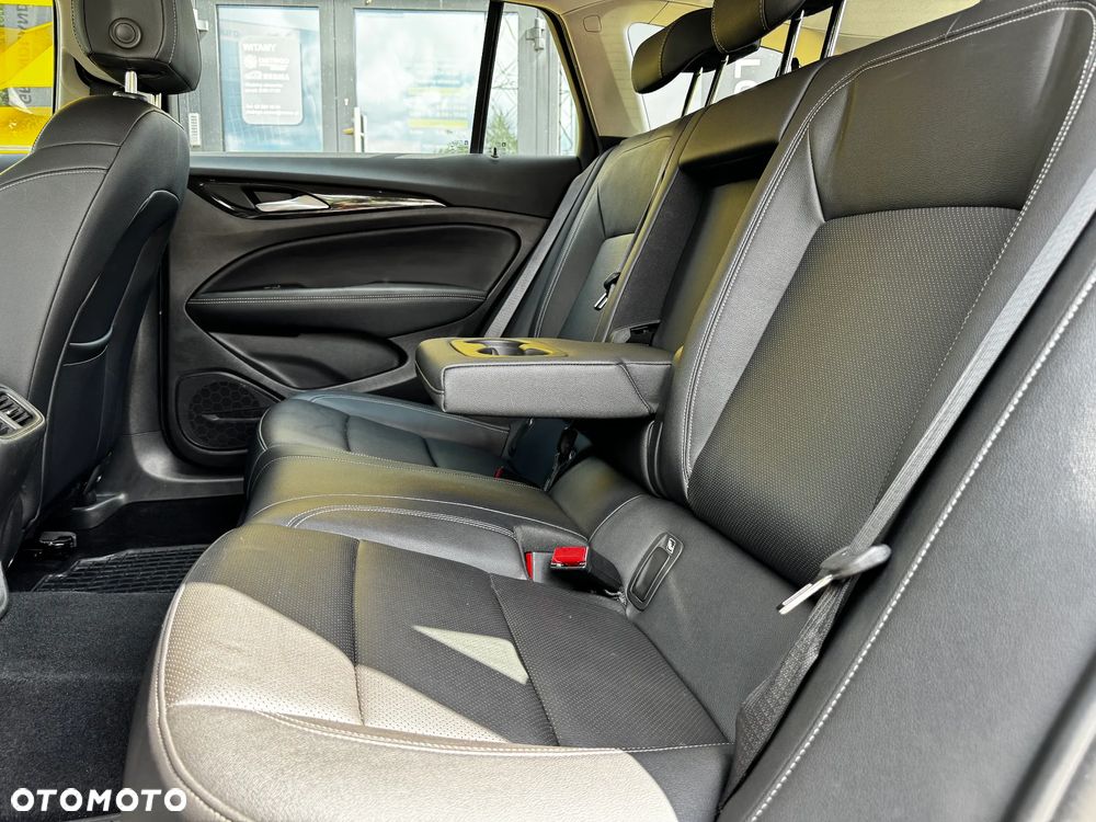 Opel Insignia 2.0 CDTI Elegance S&S - 8