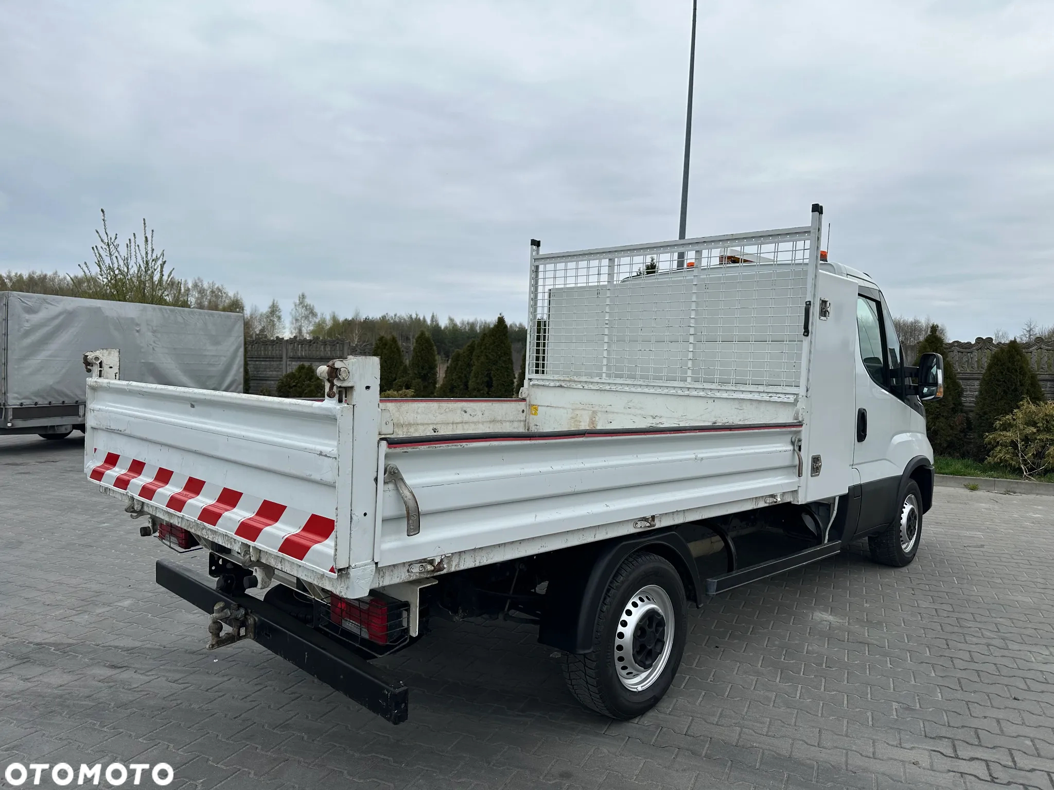 Iveco Daily 35s14 Wywrotka + Skrzynia Narzędziowa - 9