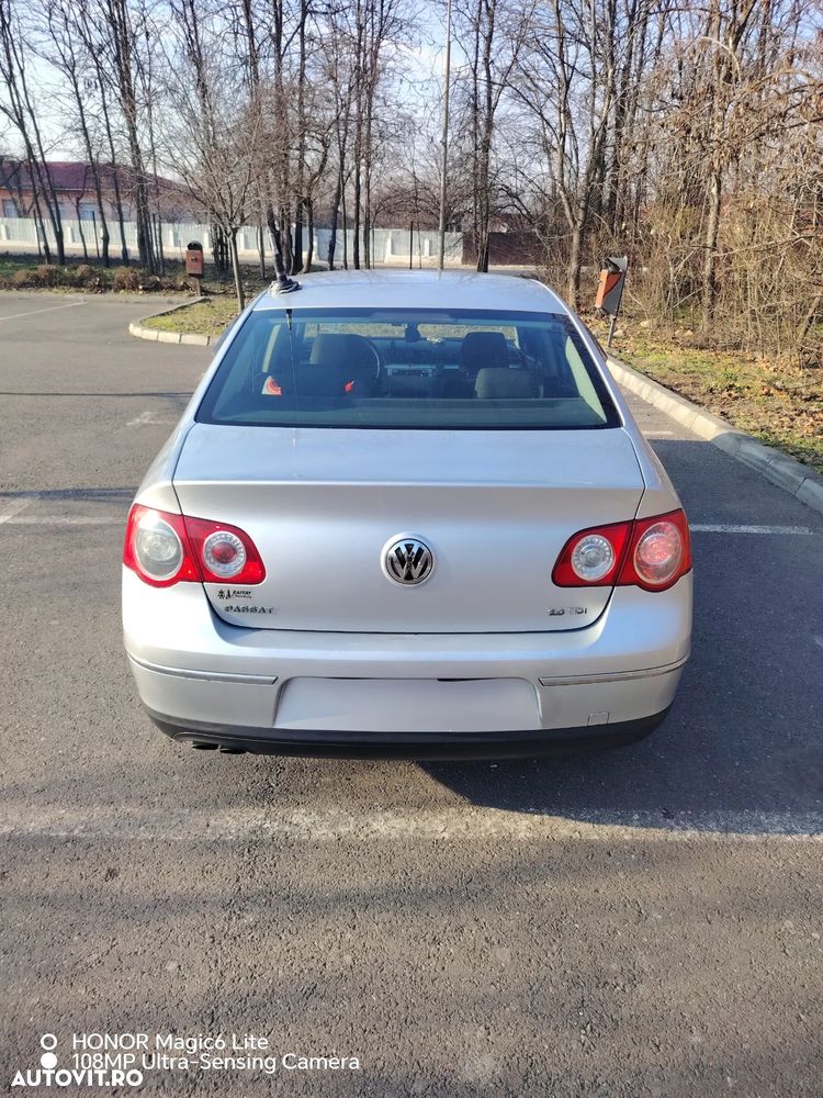 Volkswagen Passat - 2