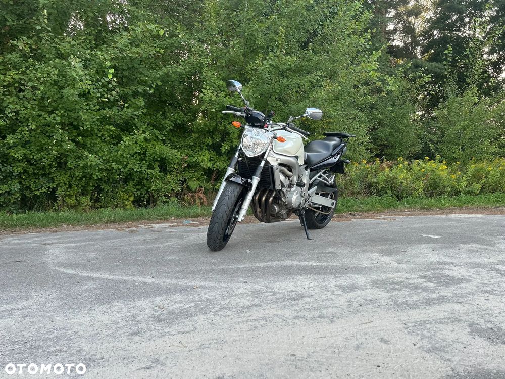 Yamaha FZ6 - 4