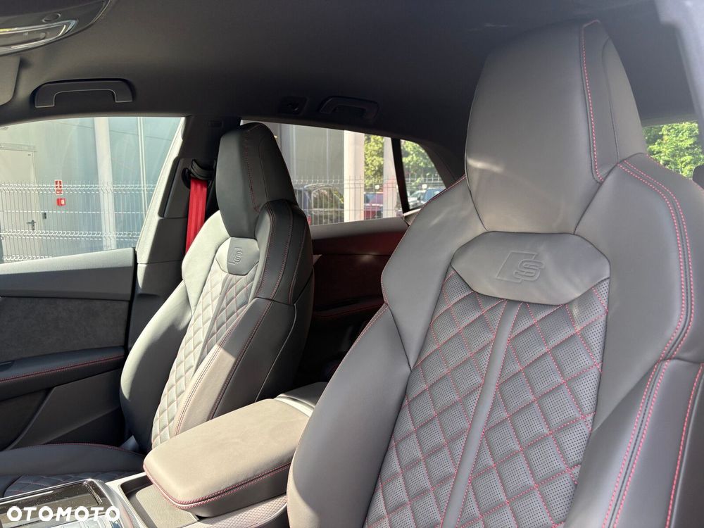 Audi Q8 - 9