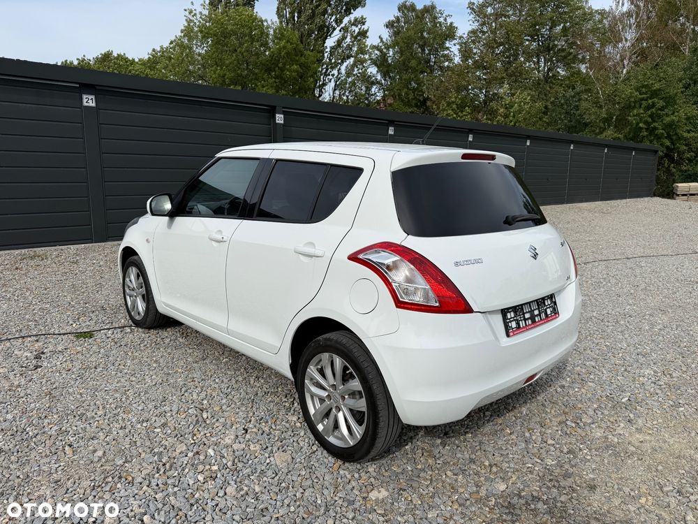 Suzuki Swift 1.2 Dualjet Allgrip Comfort - 5