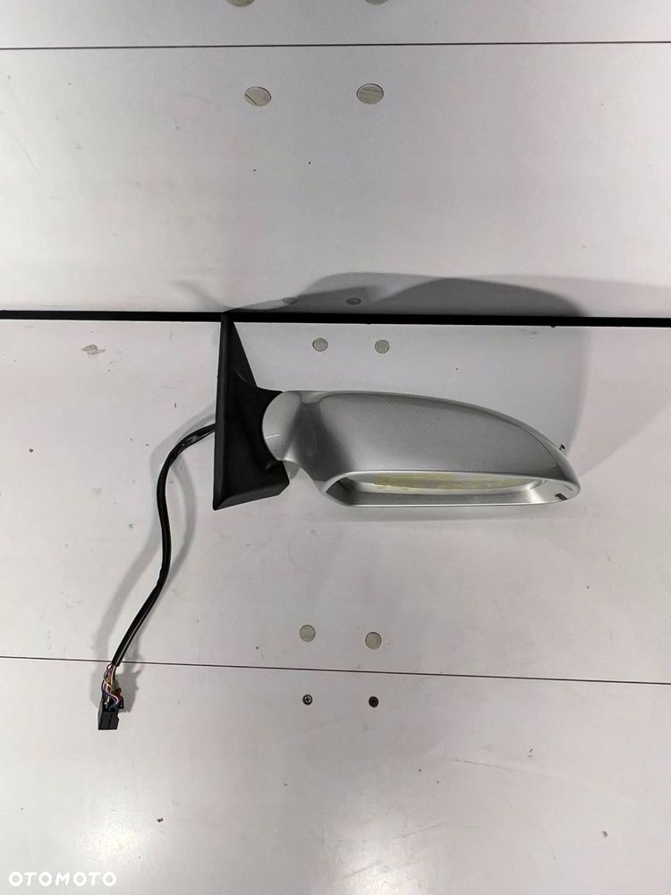 LX7W Elektryczne lusterko LX7W Audi A5 8T 8F 2009 ANG Przód strona prawa - 2