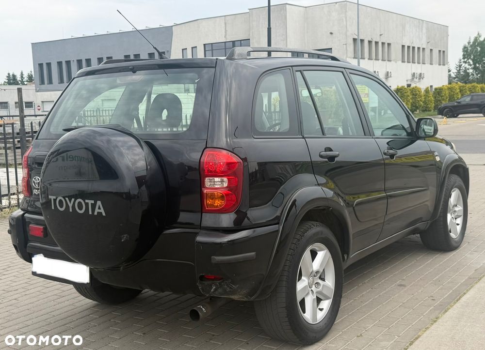 Toyota RAV4 D-4D 4x4 - 3