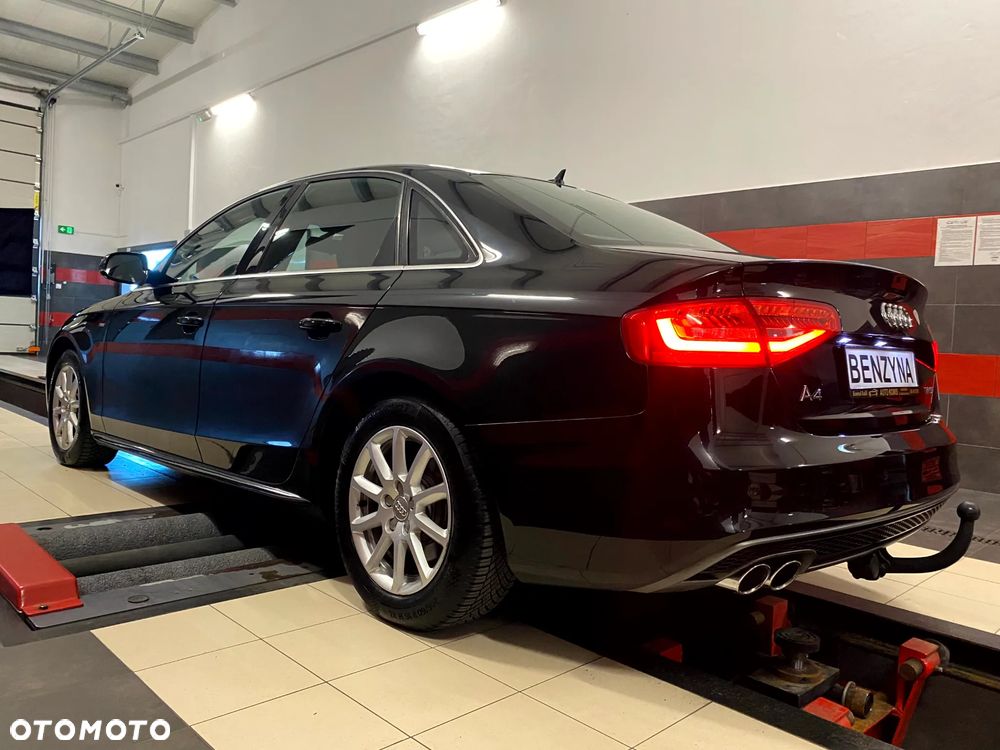 Audi A4 Limousine 1.8 TFSI quattro S line Sportpaket - 13