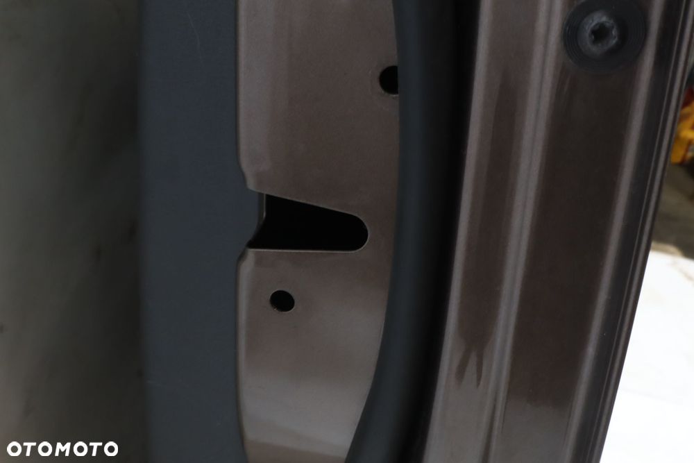 drzwi prawy przód - 4