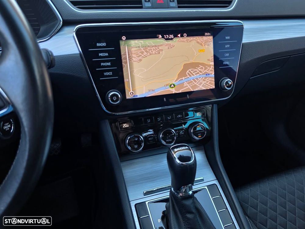 Skoda Superb Break 2.0 TDI DSG - 10