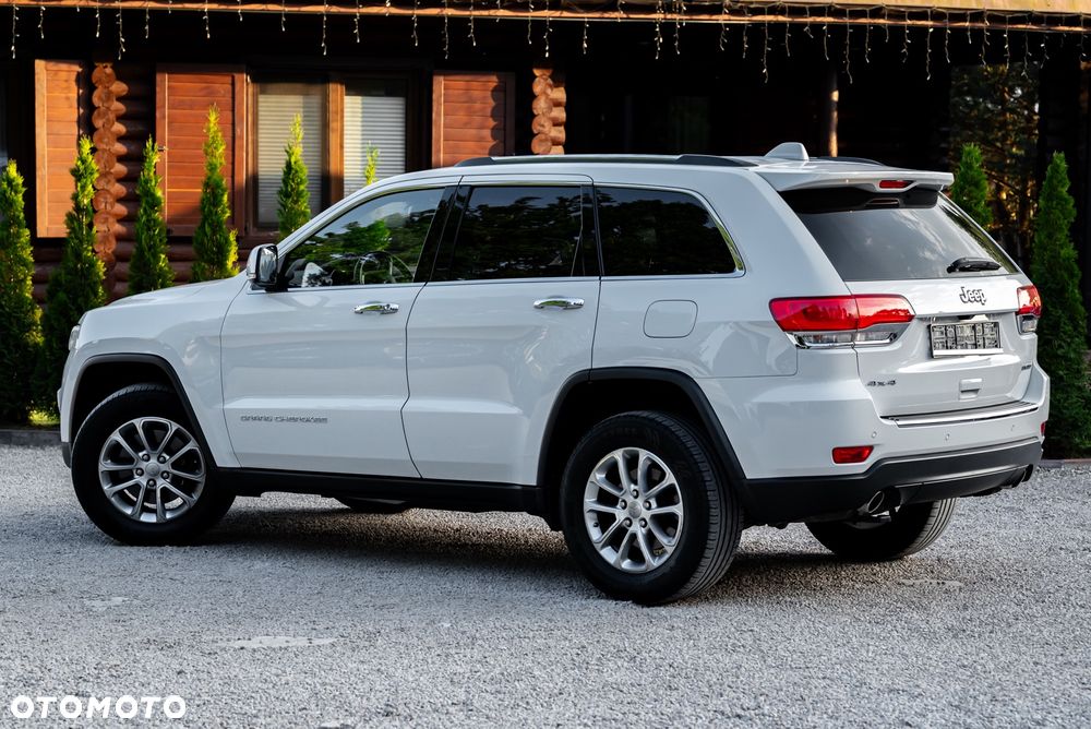 Jeep Grand Cherokee - 10