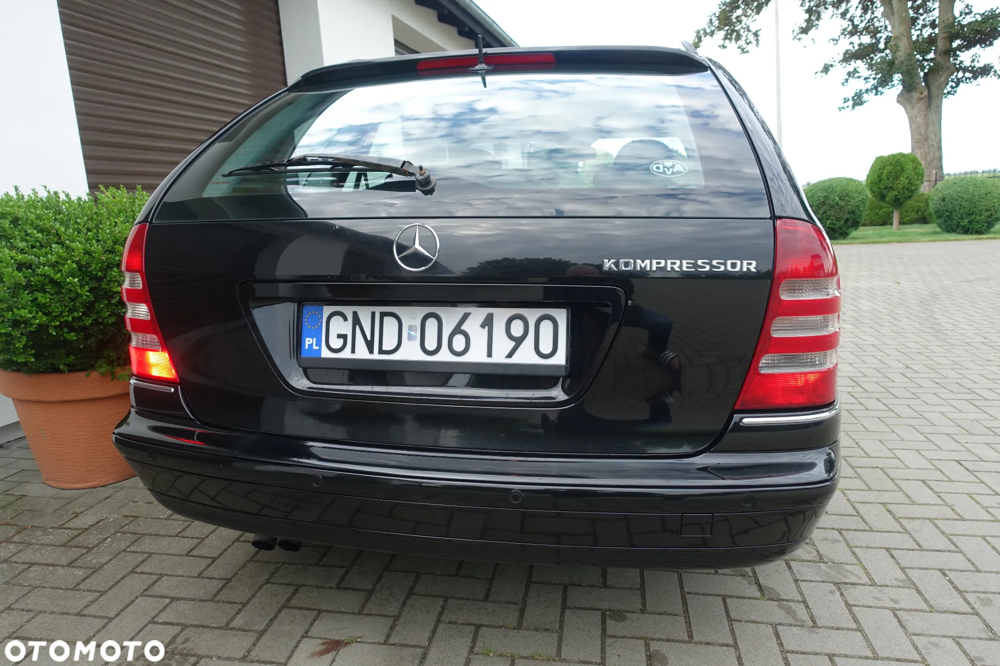 Mercedes-Benz Klasa C 180 T Kompressor Automatik Avantgarde - 11