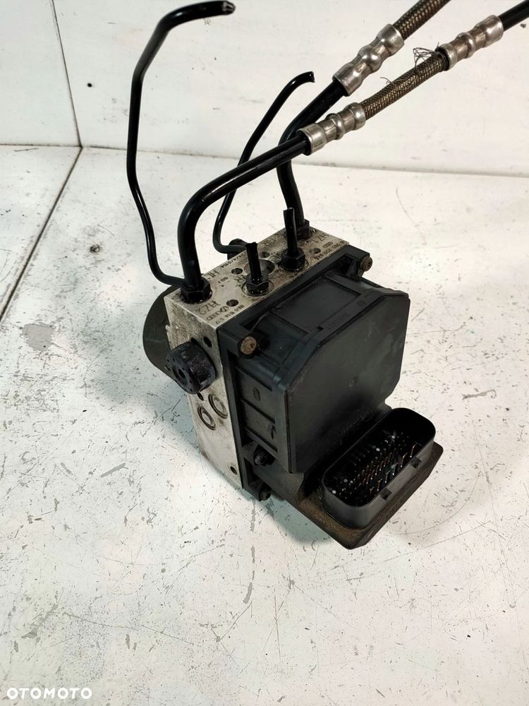 pompa sterownik abs audi a4 b6 8e0614517l - 1