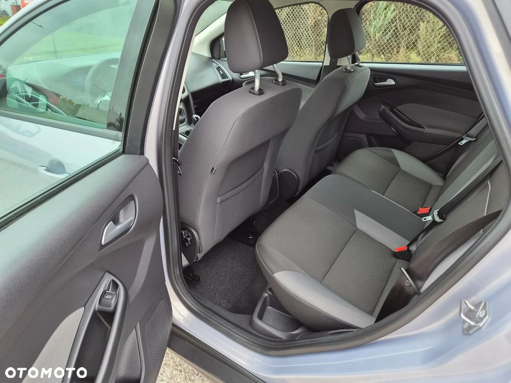 Ford Focus 1.6 TDCi DPF Start-Stopp-System SYNC Edition - 10