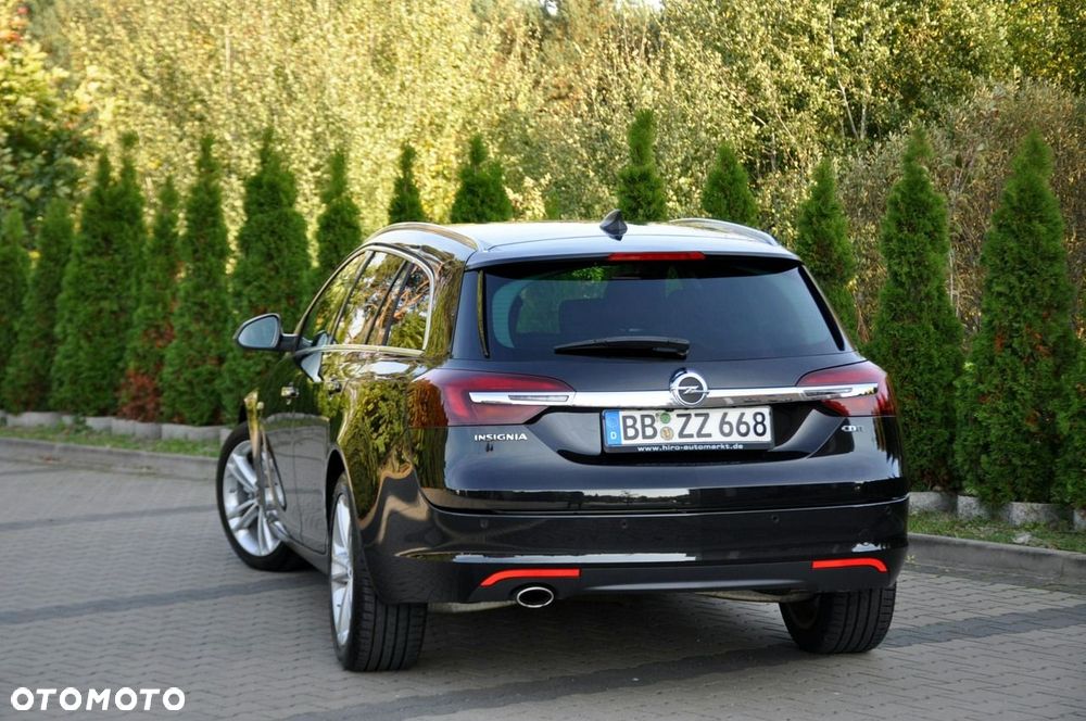 Opel Insignia - 15